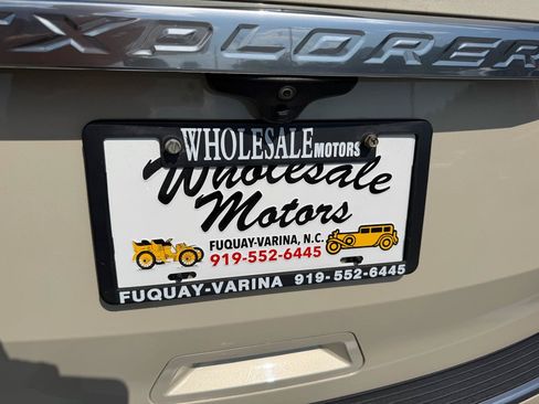Used 2018 Ford Explorer Platinum AWD/4WD image 36