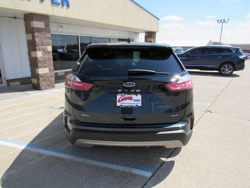 Used 2023 Ford Edge SEL w/ Convenience Package AWD/4WD image 6