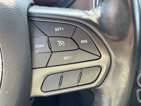 Used 2021 Dodge Charger SXT w/ Blacktop Package image 25