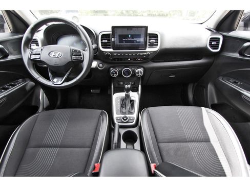 Used 2023 Hyundai Venue Limited w/ Cargo Package FWD image 10