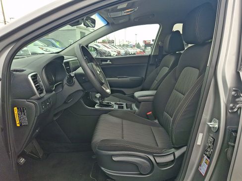Used 2020 Kia Sportage LX AWD/4WD image 13