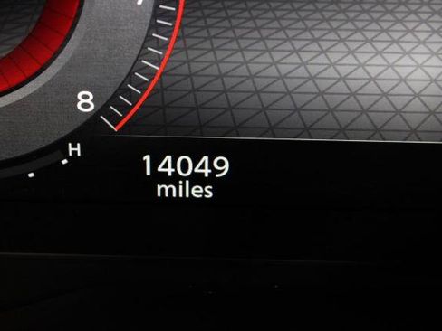 Certified 2026 Nissan Rogue SL FWD image 30