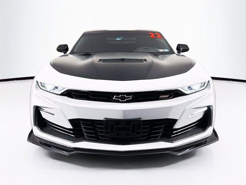 Used 2022 Chevrolet Camaro SS w/ Redline Edition RWD image 2