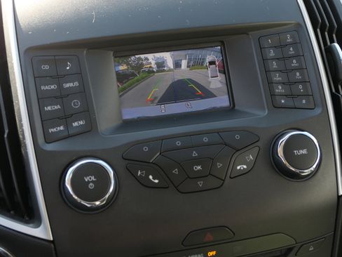 Used 2018 Ford Edge SEL FWD image 20