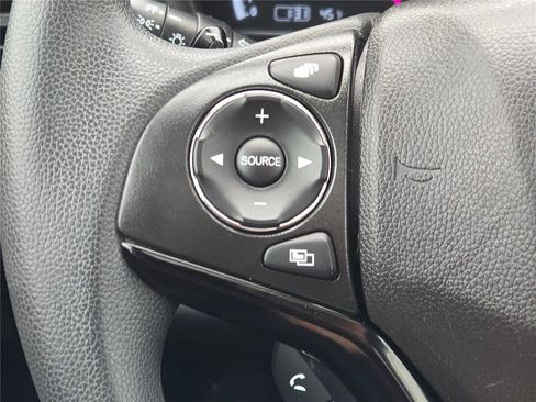 Used 2019 Honda HR-V EX image 32