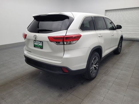 Used 2019 Toyota Highlander LE image 9