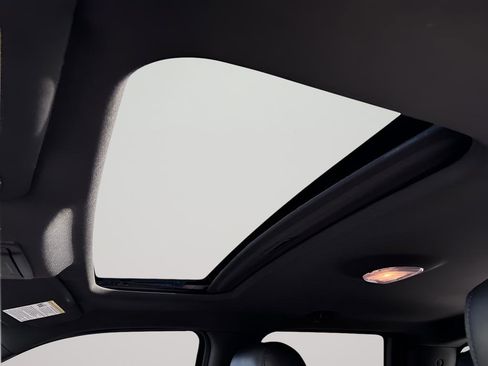 Used 2013 Ford F150 Raptor w/ Luxury Equipment Group image 32