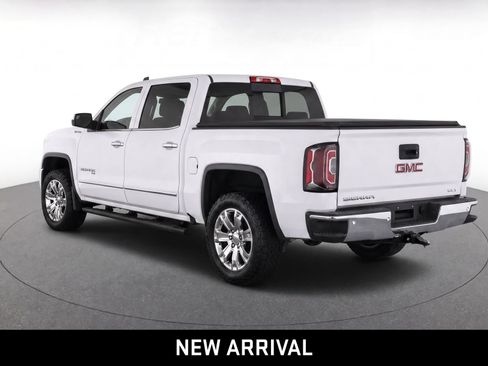 Used 2018 GMC Sierra 1500 SLT AWD/4WD image 3