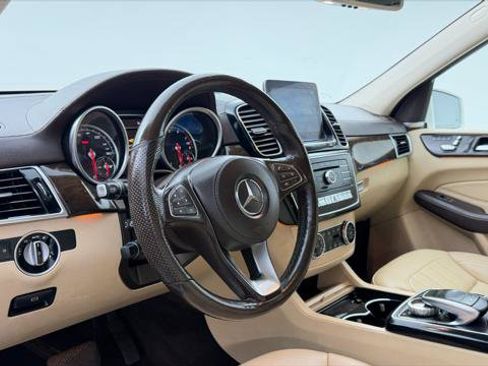 Used 2017 Mercedes-Benz GLS 450 4MATIC image 23