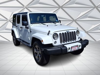 Used 2016 Jeep Wrangler Unlimited Sahara w/ Connectivity Group