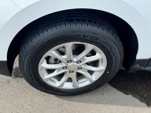 Used 2021 Chevrolet Equinox LT AWD/4WD image 10