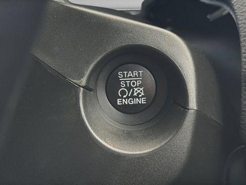 Used 2020 Jeep Compass Latitude AWD/4WD image 17