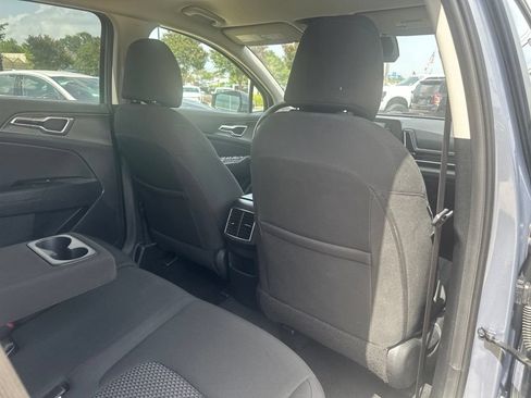 Used 2025 Kia Sportage LX FWD image 29
