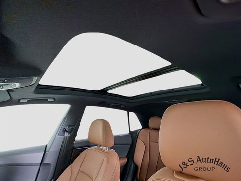 Used 2024 Audi Q8 Premium Plus w/ Premium Plus Package image 16