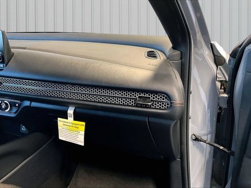 Used 2025 Honda HR-V Sport image 13