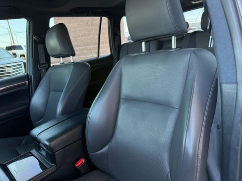 Used 2020 Lexus GX 460 Premium w/ Premium Package AWD/4WD image 35