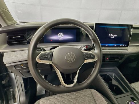Used 2025 Volkswagen Tiguan S FWD image 11