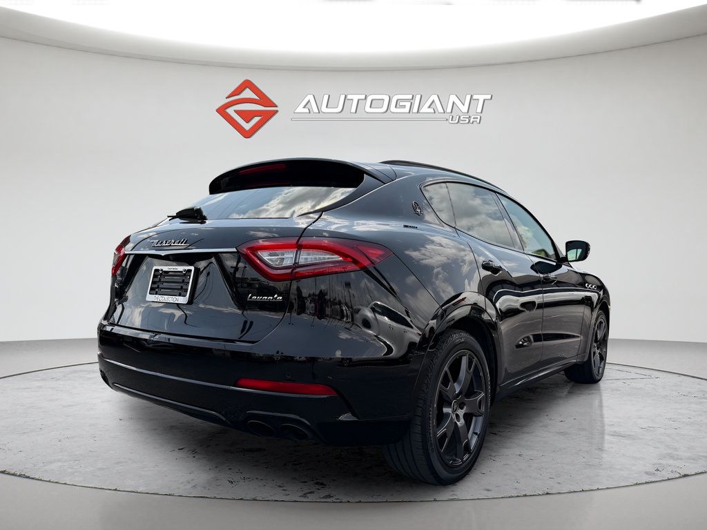 Used 2020 Maserati Levante AWD/4WD image 7