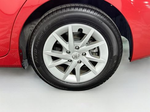 Used 2012 Toyota Prius V Three FWD image 11