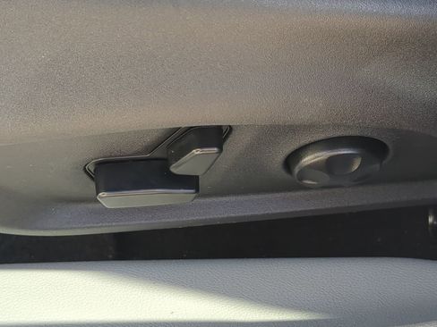 Used 2021 Jeep Compass Latitude w/ Driver Assistance Group image 20