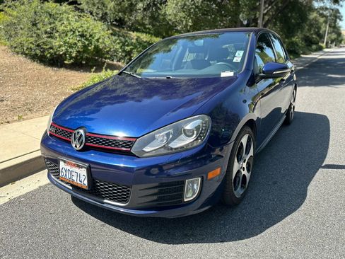 Used 2012 Volkswagen GTI 4-Door FWD image 10