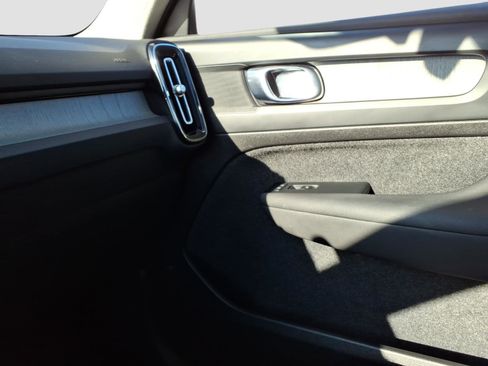 Certified 2023 Volvo XC40 B5 Plus w/ Driver Assist Package image 22