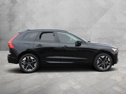 New 2026 Volvo XC60 B5 Plus w/ Protection Package Premier image 8