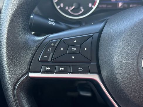 Used 2024 Nissan Sentra SV FWD image 24