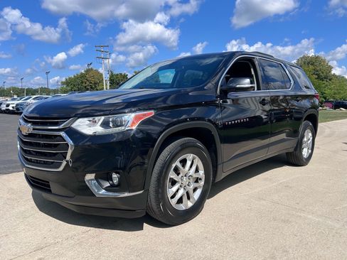 Used 2018 Chevrolet Traverse LT AWD/4WD image 1