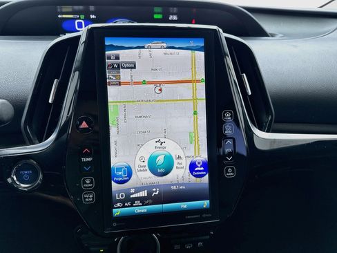 Used 2022 Toyota Prius Prime XLE FWD image 9