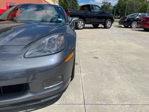 Used 2010 Chevrolet Corvette Grand Sport RWD image 4