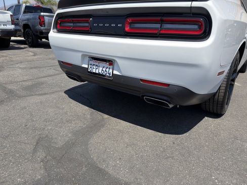 Used 2018 Dodge Challenger R/T Plus RWD image 39
