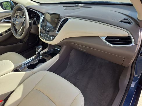 Used 2024 Chevrolet Malibu LT FWD image 33