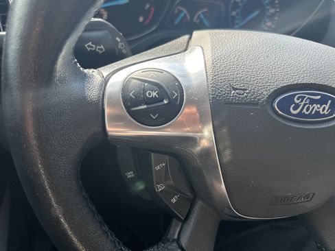 Used 2015 Ford Escape Titanium FWD image 17