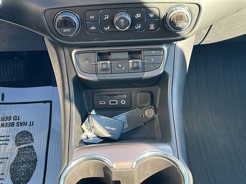 Used 2024 GMC Terrain AT4 image 19