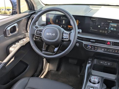 Used 2025 Kia Sorento EX w/ EX Panoramic Sunroof Package image 14