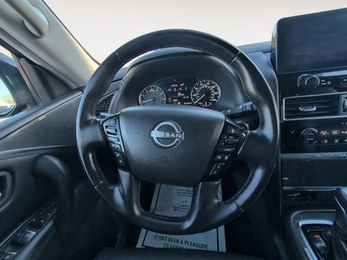 Used 2021 Nissan Armada SV AWD/4WD image 12