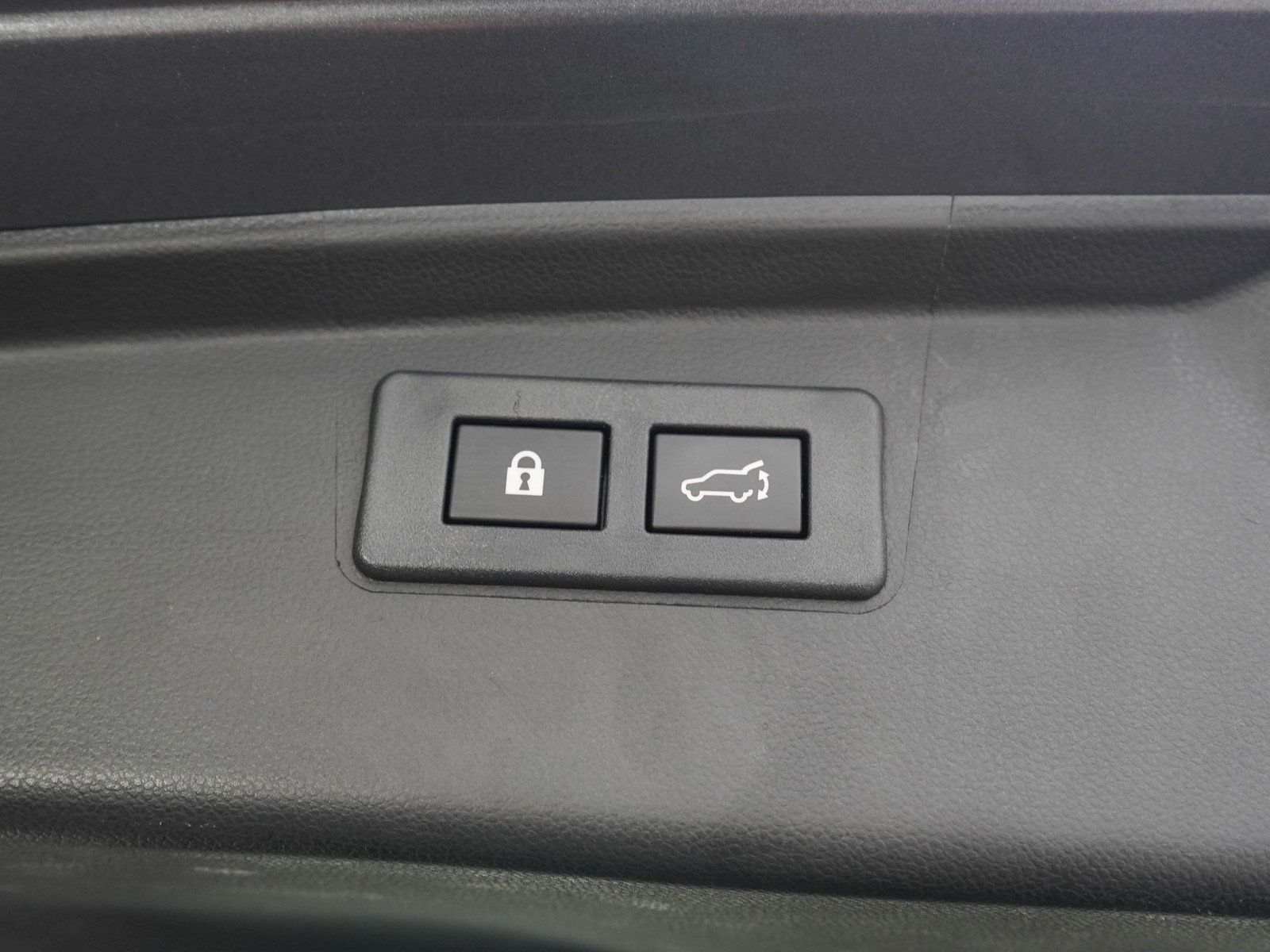 Used 2024 Subaru Outback Limited AWD/4WD image 11