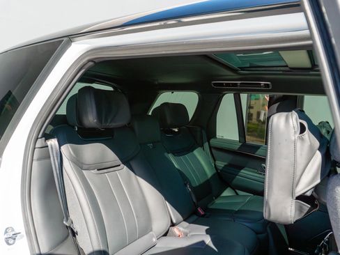 Used 2024 Land Rover Range Rover SV AWD/4WD image 59