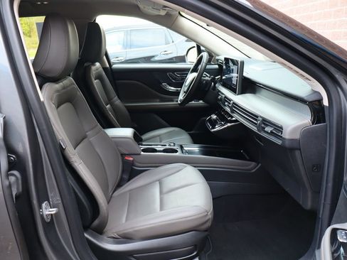 Used 2023 Lincoln Corsair AWD w/ Equipment Group 101A image 46