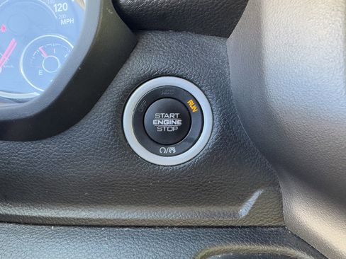 Certified 2021 RAM 1500 Big Horn image 23