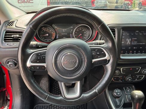 Used 2019 Jeep Compass Trailhawk w/ Cold Weather Group AWD/4WD image 15