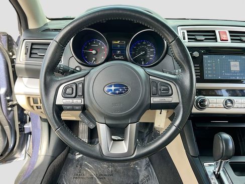 Used 2016 Subaru Outback 2.5i Premium image 11