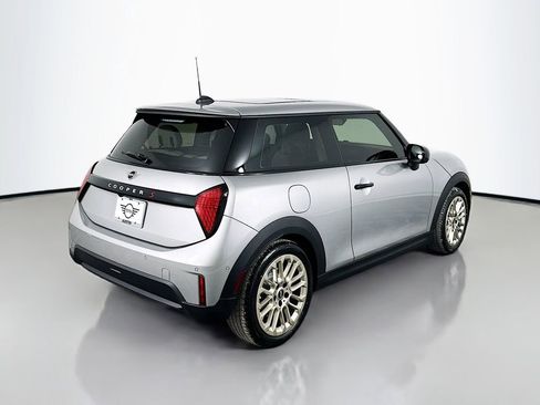 Certified 2025 MINI Cooper S image 5