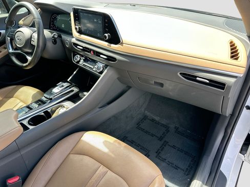 Used 2020 Hyundai Sonata SEL w/ Premium Package FWD image 28