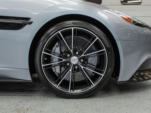 Used 2014 Aston Martin Vanquish Coupe image 16