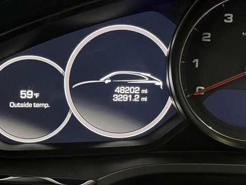 Used 2020 Porsche Cayenne S image 33