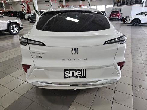 New 2026 Buick Envista Avenir image 4