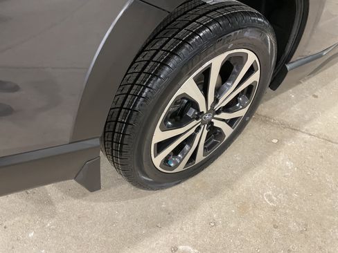 Used 2021 Subaru Forester Limited w/ Popular Package #3 image 6