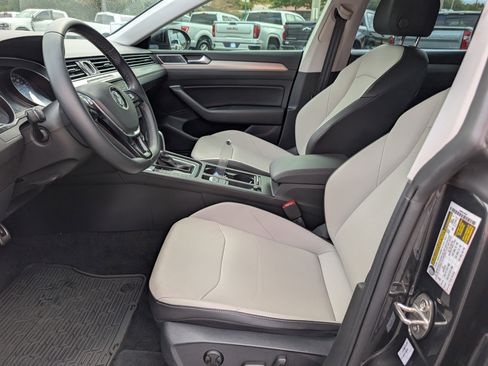 Used 2019 Volkswagen Arteon SE image 17